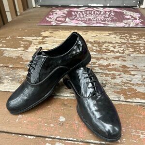 Zara Black Oxford Patent Tuxedo Shoes / Size 10 US
